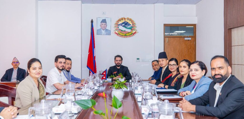Government Bans Bitumen and Asphalt Road Construction, Mandates Domestic Products