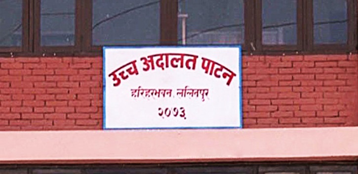 High Court Interim Order Halts Suspension of Himalayan Life's Assistant CEOs